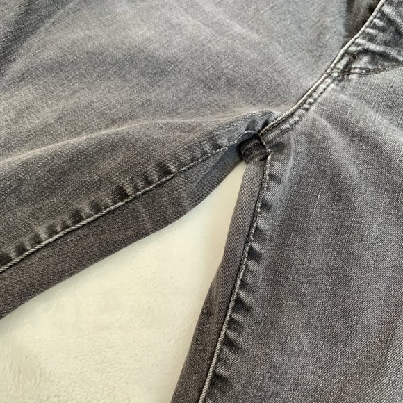 Levi's 720 High Rise Super Skinny jeans (size 28) - W28 L30 - US 6 - Picture 4 of 4